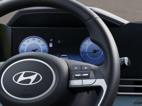 New 2025 Hyundai Elantra Limited image 14