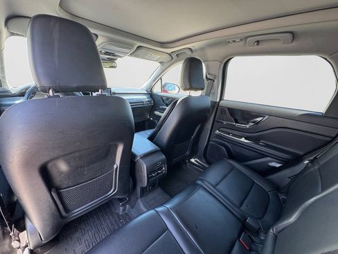 Used 2022 Lincoln Corsair AWD w/ Premium Package image 13