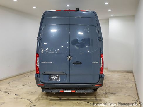 Used 2019 Mercedes-Benz Sprinter 170 image 5