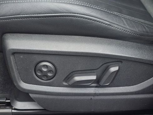 Used 2025 Audi Q5 2.0T Premium image 36