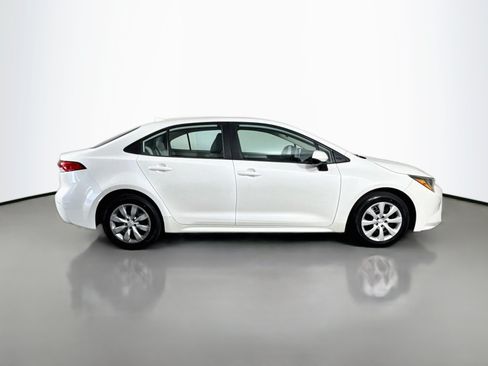 Used 2021 Toyota Corolla LE FWD image 11