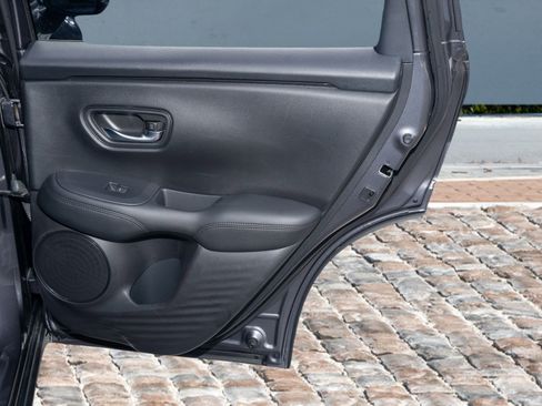 Certified 2023 Honda HR-V LX image 14