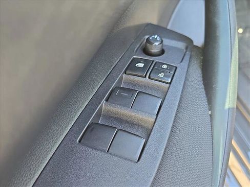 Used 2024 Toyota Corolla LE FWD image 8