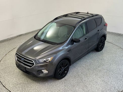 Used 2019 Ford Escape SE FWD image 14