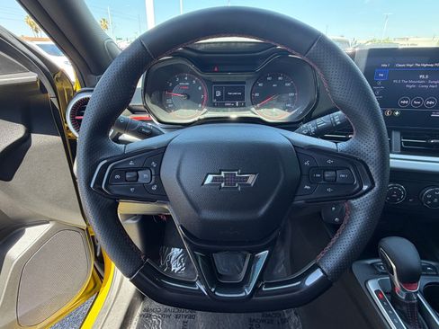 Used 2024 Chevrolet Trax RS w/ Driver Confidence Package FWD image 18