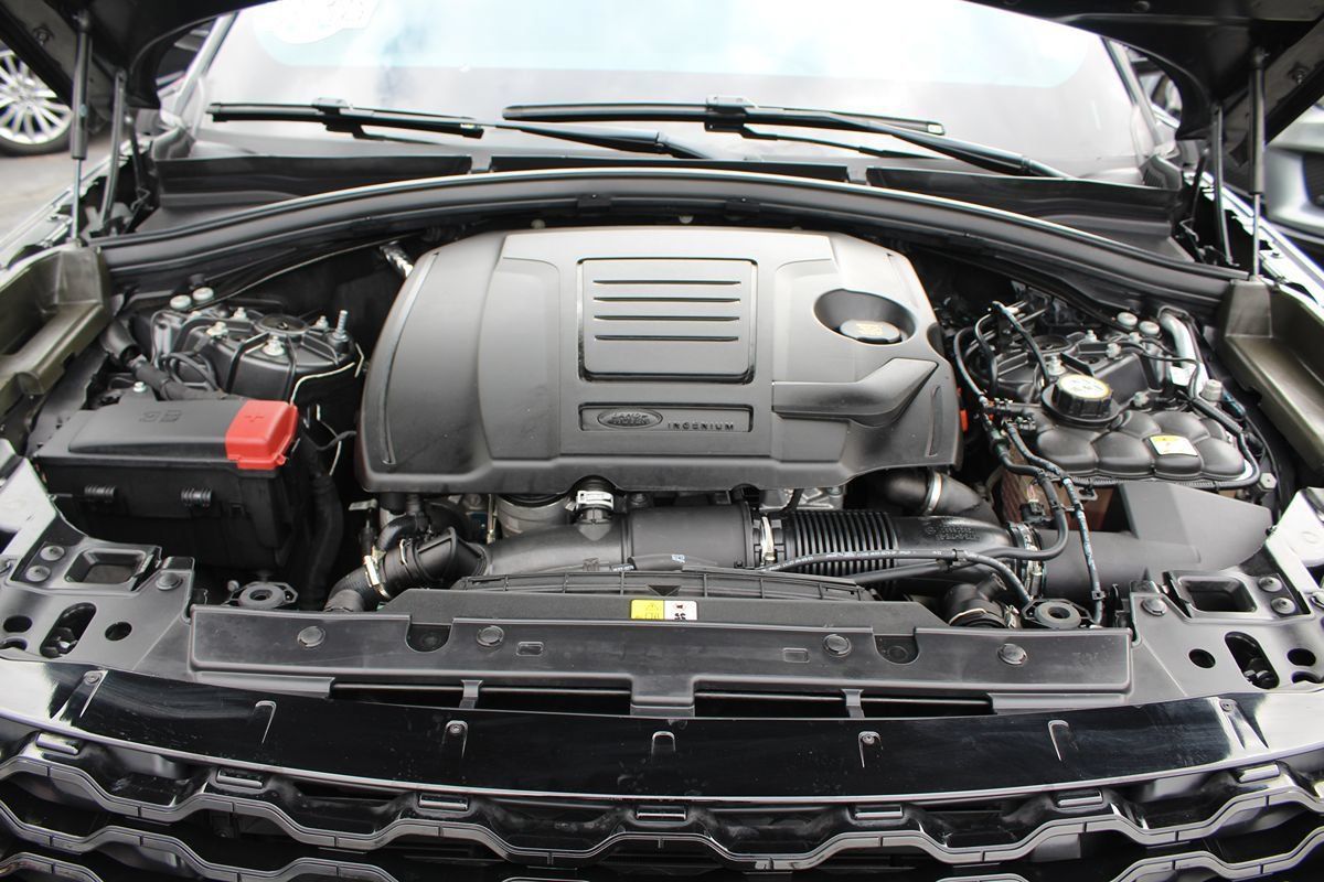 Used 2021 Land Rover Range Rover Velar R-Dynamic S AWD/4WD image 37