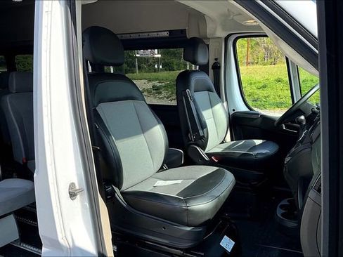Used 2020 RAM ProMaster 2500 w/ Interior Convenience Group FWD image 7
