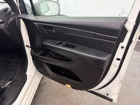 Used 2023 Honda Odyssey Sport image 16