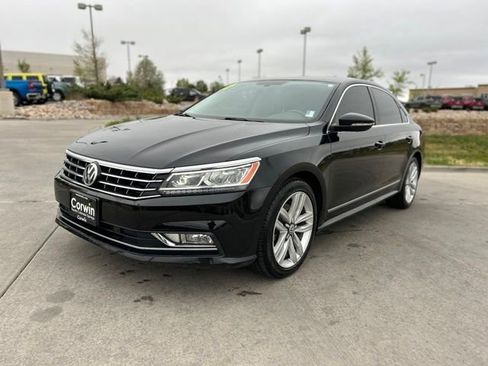 Used 2017 Volkswagen Passat 1.8T SE FWD image 3