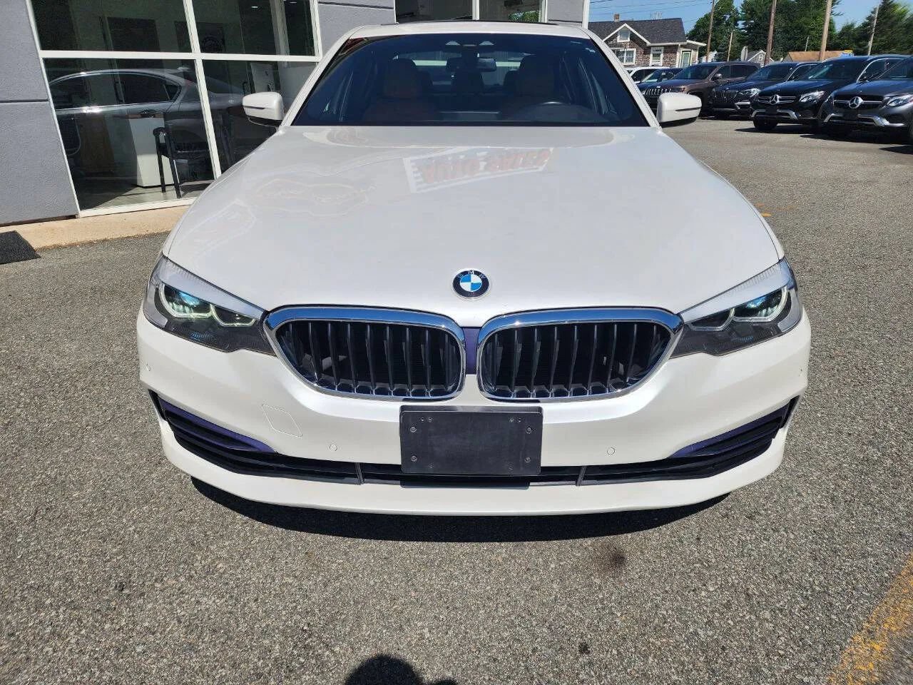 Used 2018 BMW 530i xDrive AWD/4WD image 2