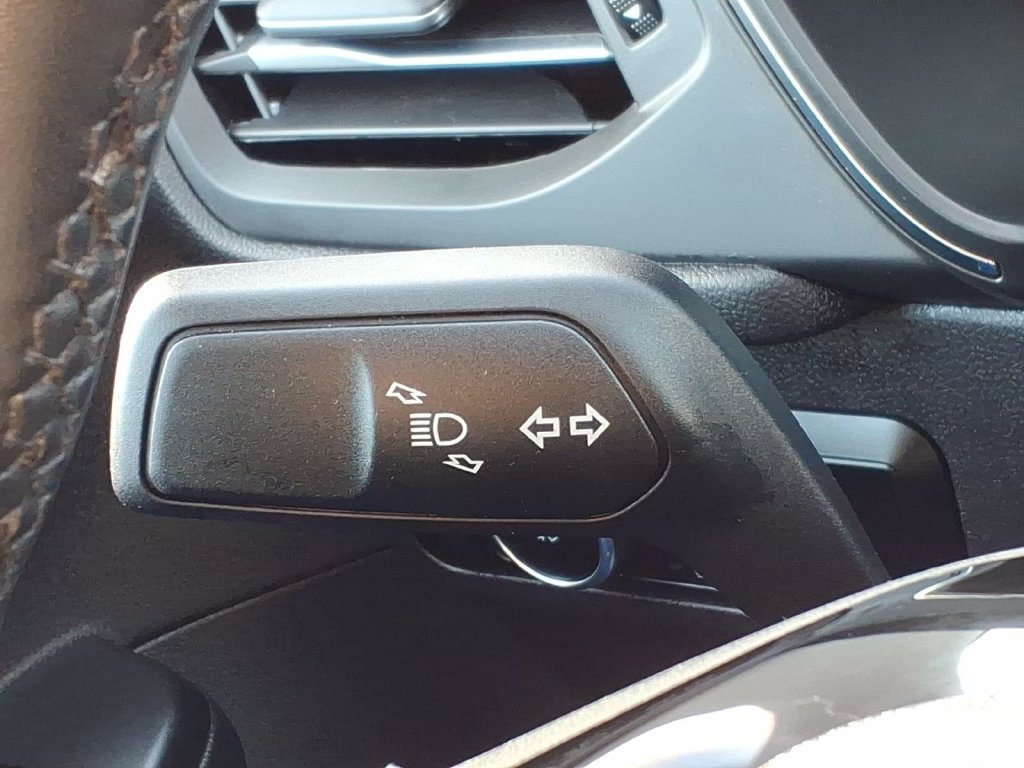Used 2023 Ford Escape Platinum AWD/4WD image 25