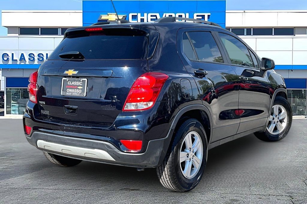 Used 2022 Chevrolet Trax LT w/ LT Convenience Package FWD image 20