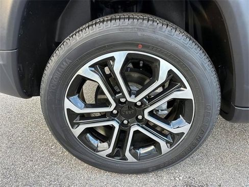 Used 2022 Jeep Compass Limited image 28