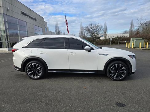 Used 2024 MAZDA CX-90 Plug-In Hybrid w/ Premium Plus image 8