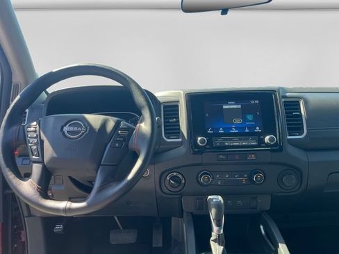 Used 2024 Nissan Frontier SV w/ Technology Package AWD/4WD image 17