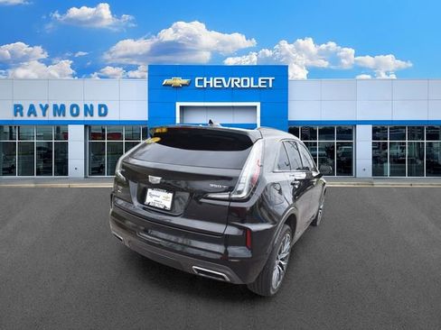 Certified 2024 Cadillac XT4 Sport w/ Technology Package AWD/4WD image 4