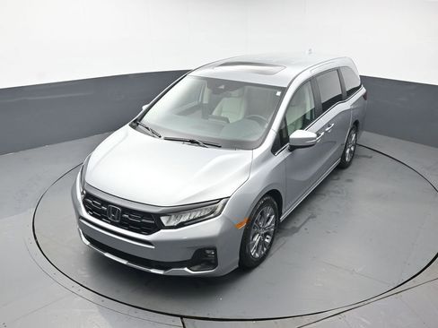 Used 2025 Honda Odyssey Touring image 38
