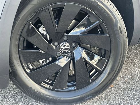 New 2026 Volkswagen Atlas SE image 10