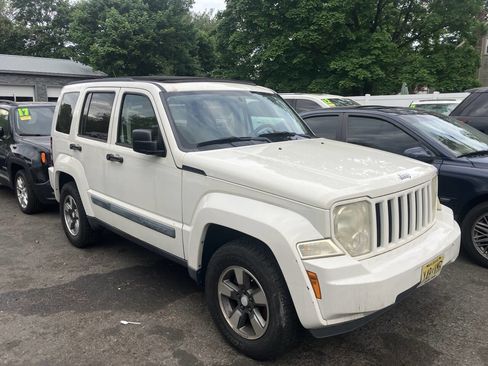 Used 2008 Jeep Liberty Sport w/ Popular Equipment Group AWD/4WD image 1