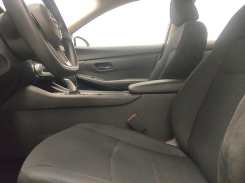 Used 2024 Nissan Sentra S FWD image 17