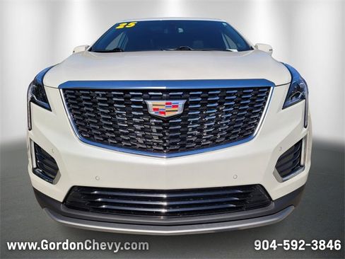 Used 2025 Cadillac XT5 Premium Luxury image 9