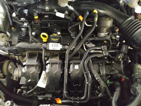 Used 2023 Ford Edge SE image 30