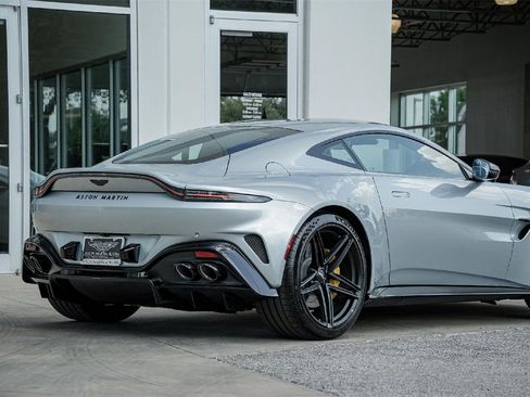 New 2026 Aston Martin V8 Vantage Coupe image 8