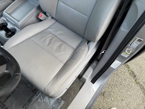 Used 2016 Honda Odyssey EX-L image 41