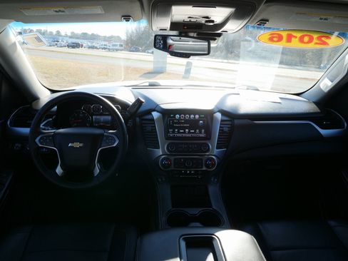 Used 2016 Chevrolet Tahoe LT image 23