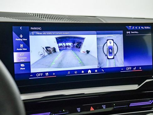 Used 2025 BMW 530i w/ Premium Package image 27