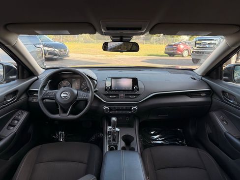 Used 2023 Nissan Altima 2.5 S image 21