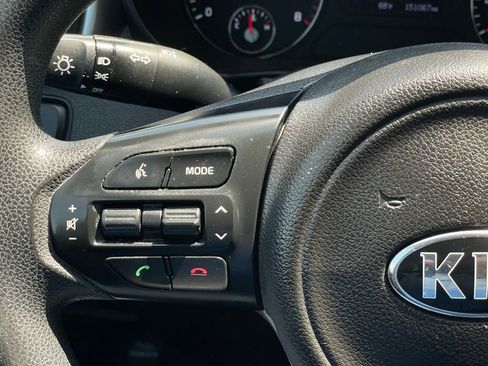 Used 2017 Kia Sorento L FWD image 15