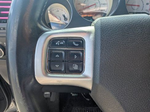 Used 2011 Dodge Challenger R/T RWD image 12