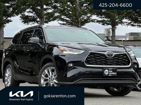 Used 2026 Toyota Highlander Limited AWD/4WD image 1