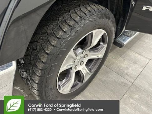 Used 2019 RAM 1500 Laramie image 43