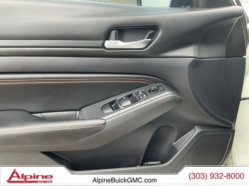 Used 2020 Nissan Altima 2.5 SR w/ Premium Package image 19