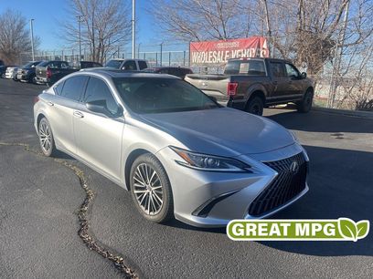 Used 2022 Lexus ES 300h w/ Premium Package