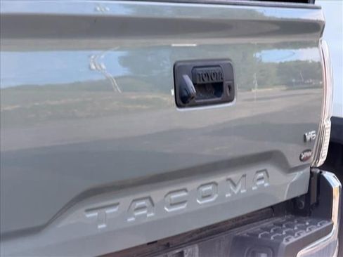 Used 2023 Toyota Tacoma TRD Off-Road AWD/4WD image 22