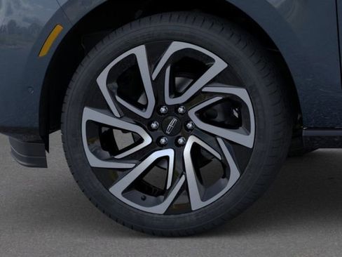 New 2026 Lincoln Navigator Reserve AWD/4WD image 21