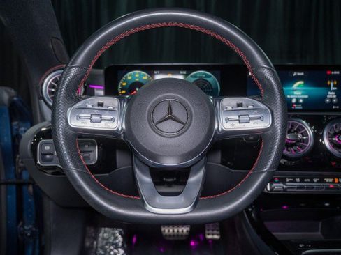 Used 2022 Mercedes-Benz CLA 250 4MATIC image 21