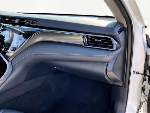 Used 2020 Toyota Camry XSE image 20