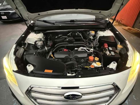 Used 2016 Subaru Outback 2.5i Limited image 70