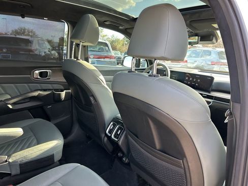 Used 2024 Kia Sorento SX Prestige w/ Sage Leather Package image 51