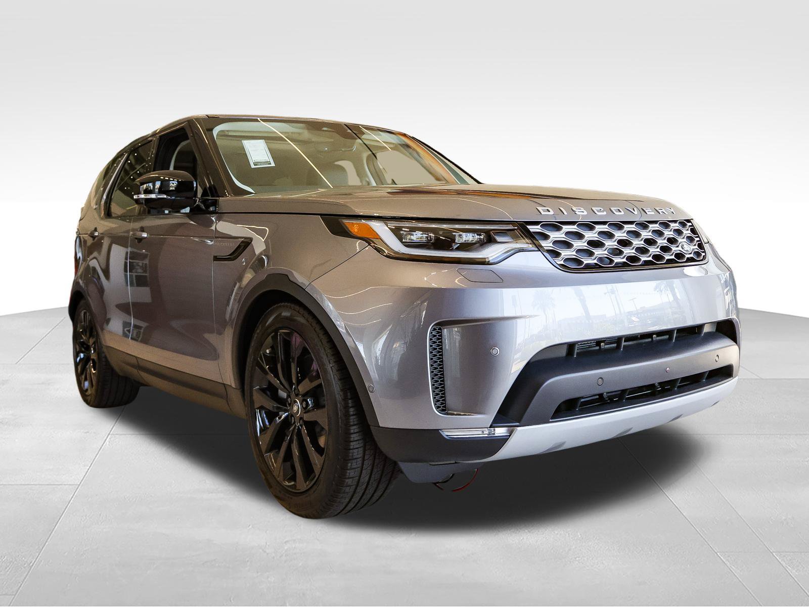 New 2026 Land Rover Discovery S AWD/4WD image 3