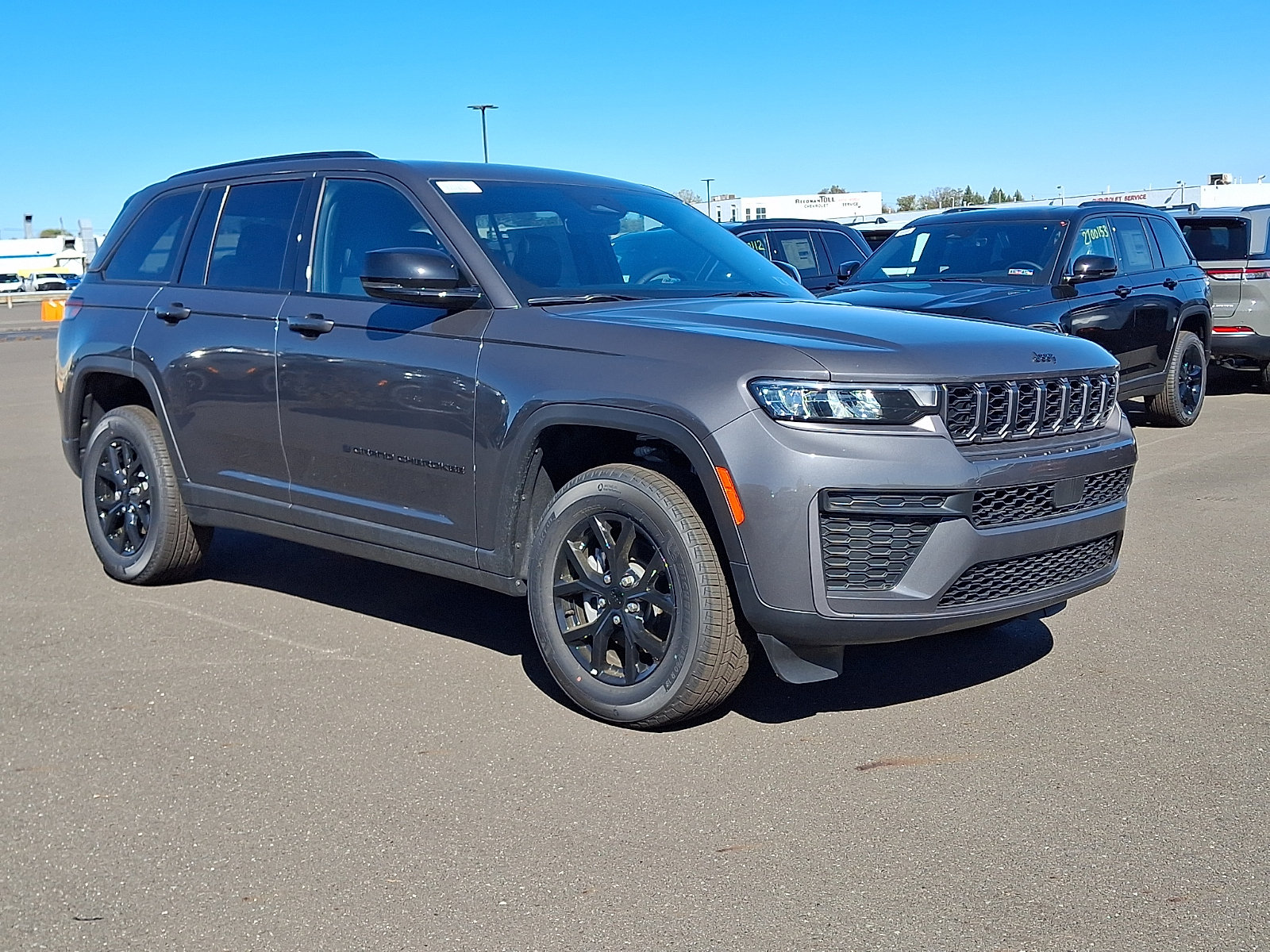 New 2026 Jeep Grand Cherokee Altitude AWD/4WD image 1