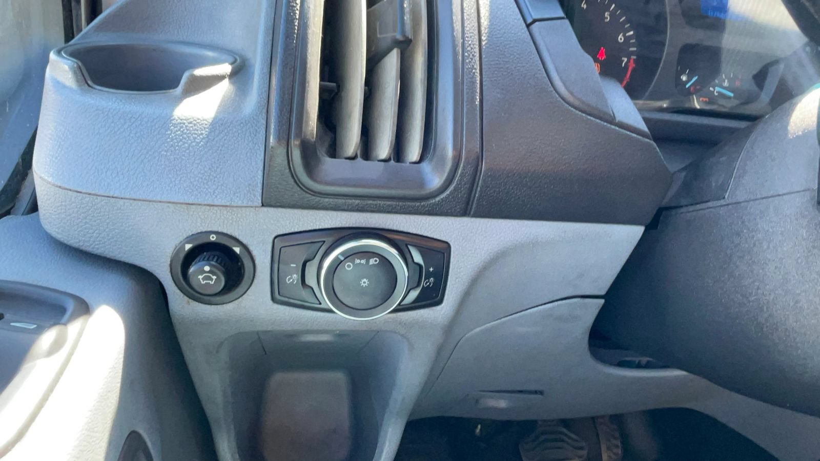 Used 2019 Ford Transit 350 138 DRW w/ Interior Upgrade Package RWD image 25