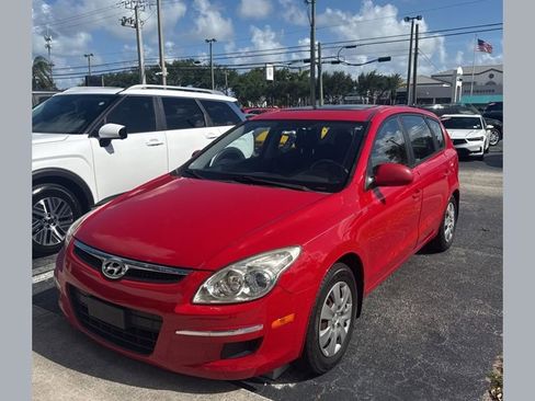 Used 2011 Hyundai Elantra GLS image 1