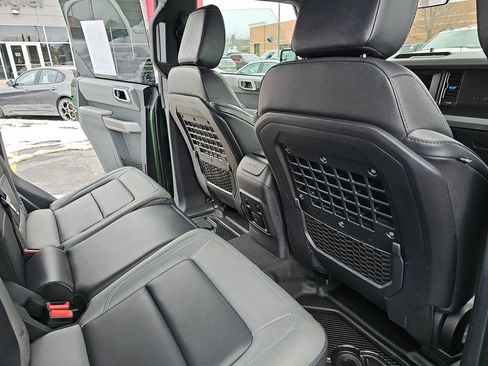 Used 2022 Ford Bronco Black Diamond w/ Sasquatch Package image 11