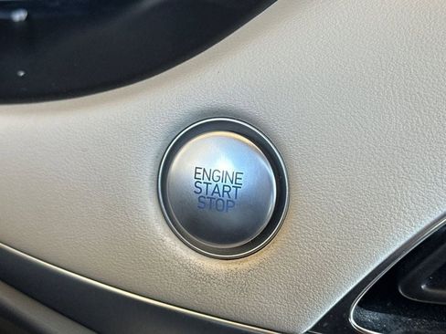 Used 2020 Hyundai Palisade Limited image 21