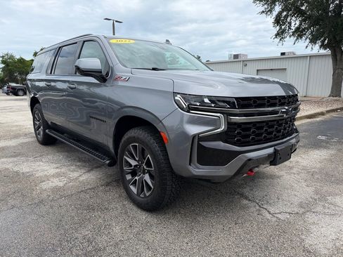 Used 2022 Chevrolet Suburban Z71 AWD/4WD image 11